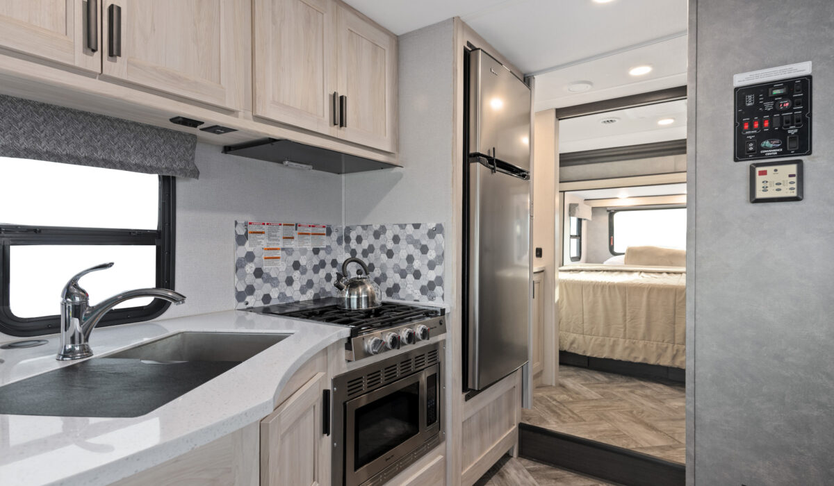 canadream-mhb-kitchen_51607741083_o